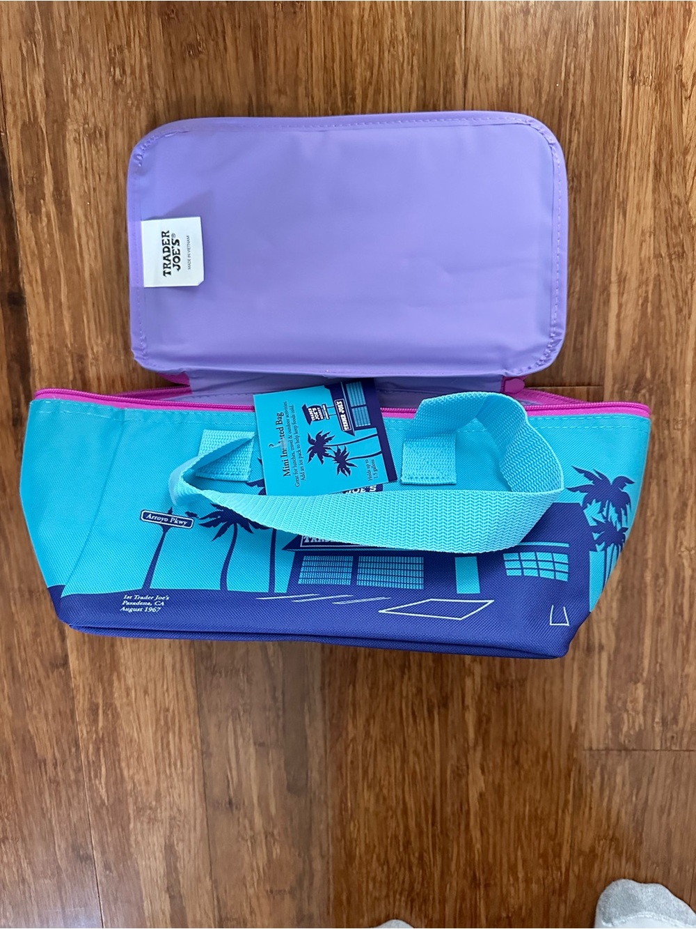 Trader Joe's Teal Mini Insulated Bag - Tropical Design - Picture 3 of 5